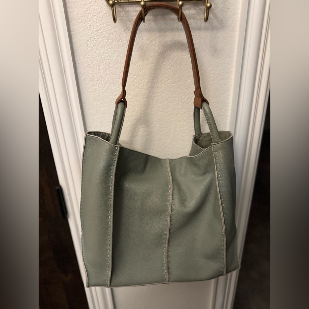 The Sak Los Feliz large tote, “Meadow” color